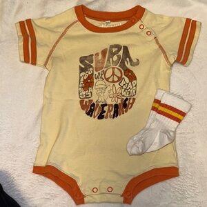 WAVE RANCH SURF ROMPER BOARDWEAR & SOCKS 6-12 MONTHS EUC